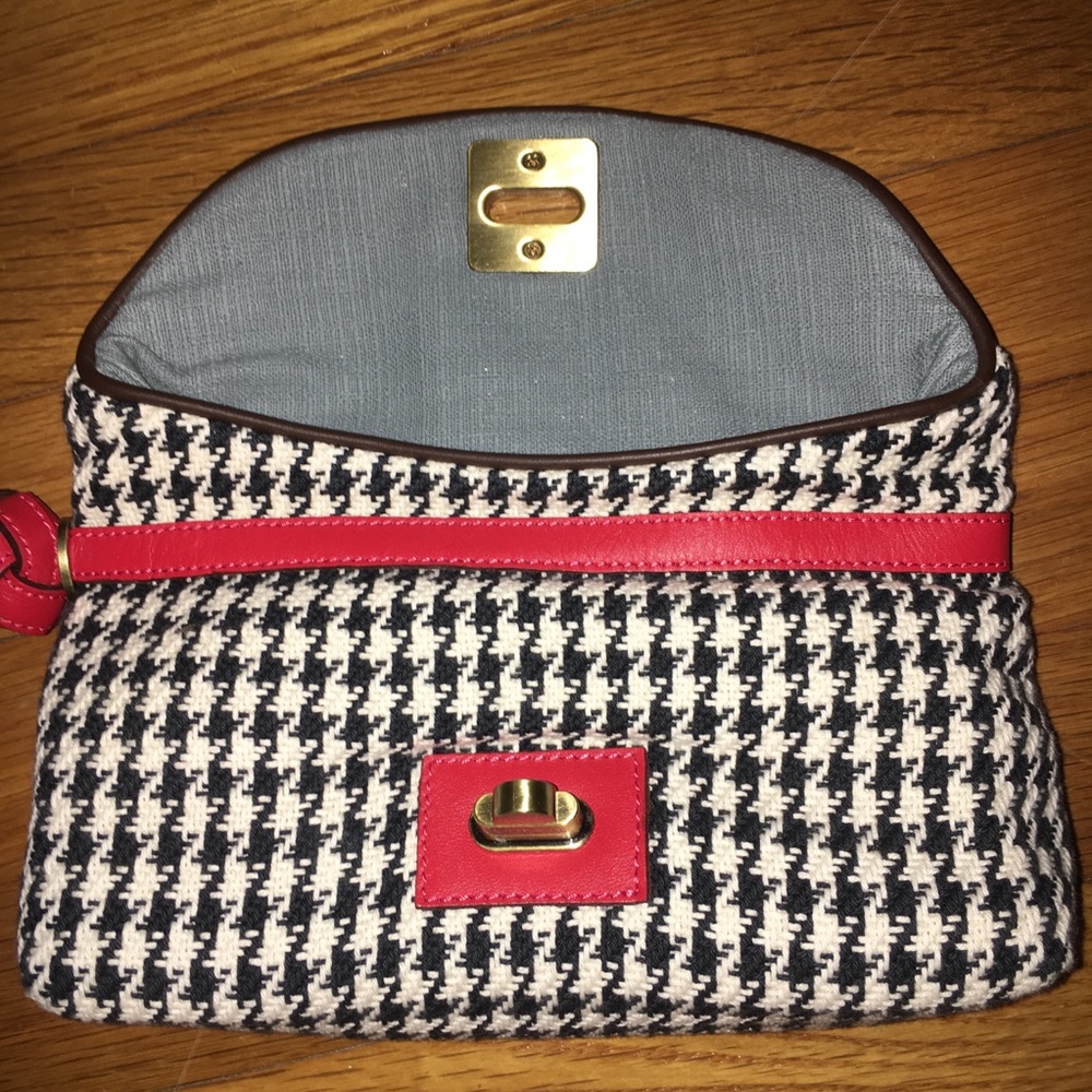 Handcrafted Wristlet - Picture 3 of 8